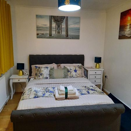 Lovely 2-Bed House In The Heart Of Woodhouse Leeds Leeds  Ngoại thất bức ảnh