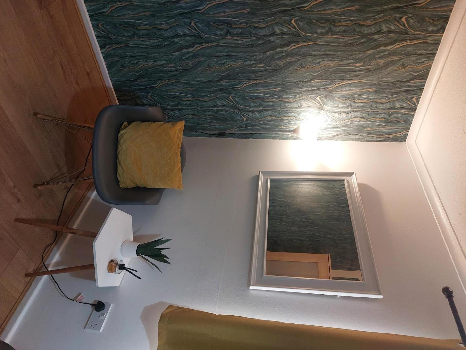 Lovely 2-Bed House In The Heart Of Woodhouse Leeds Leeds  Ngoại thất bức ảnh