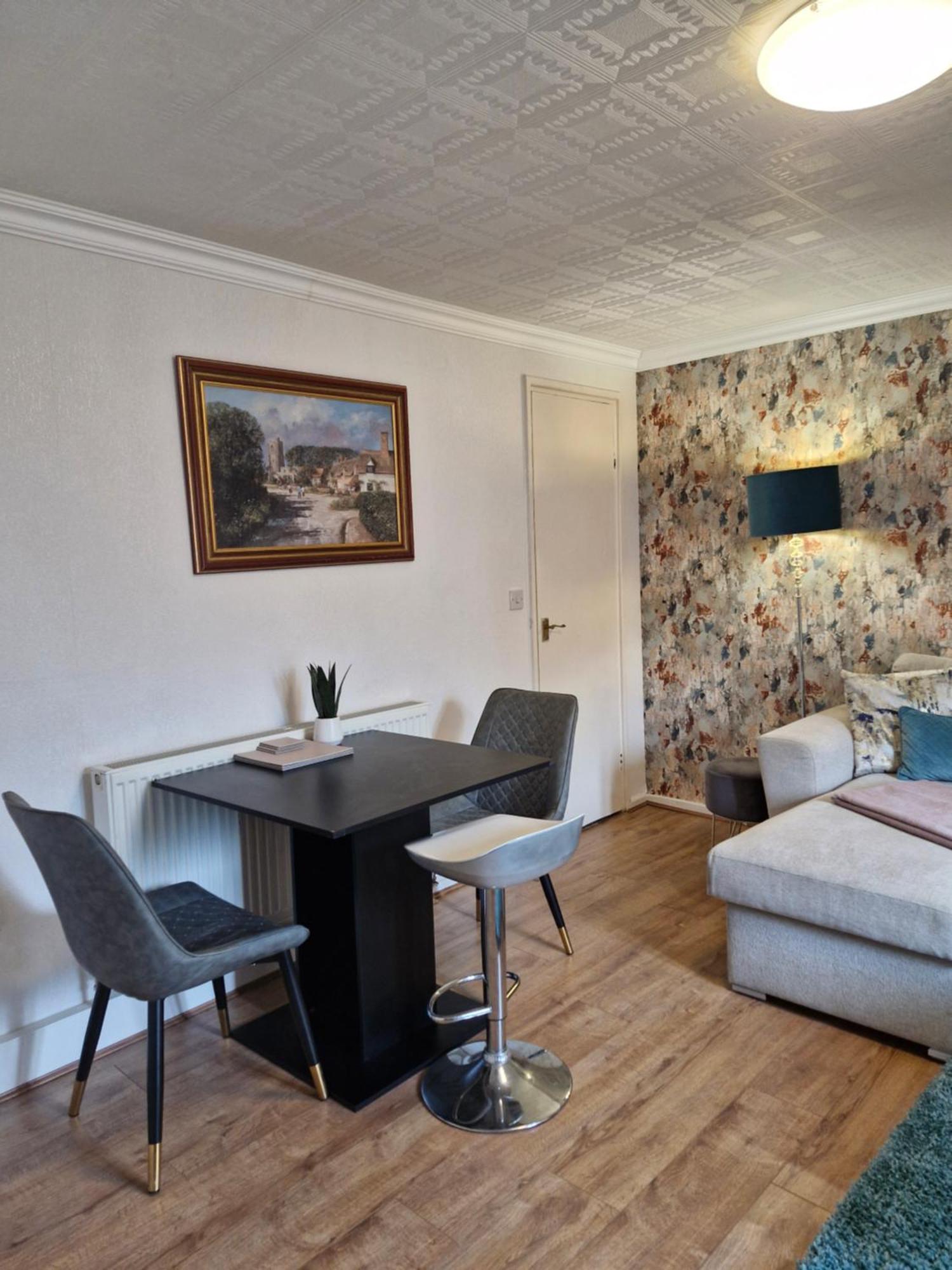 Lovely 2-Bed House In The Heart Of Woodhouse Leeds Leeds  Ngoại thất bức ảnh