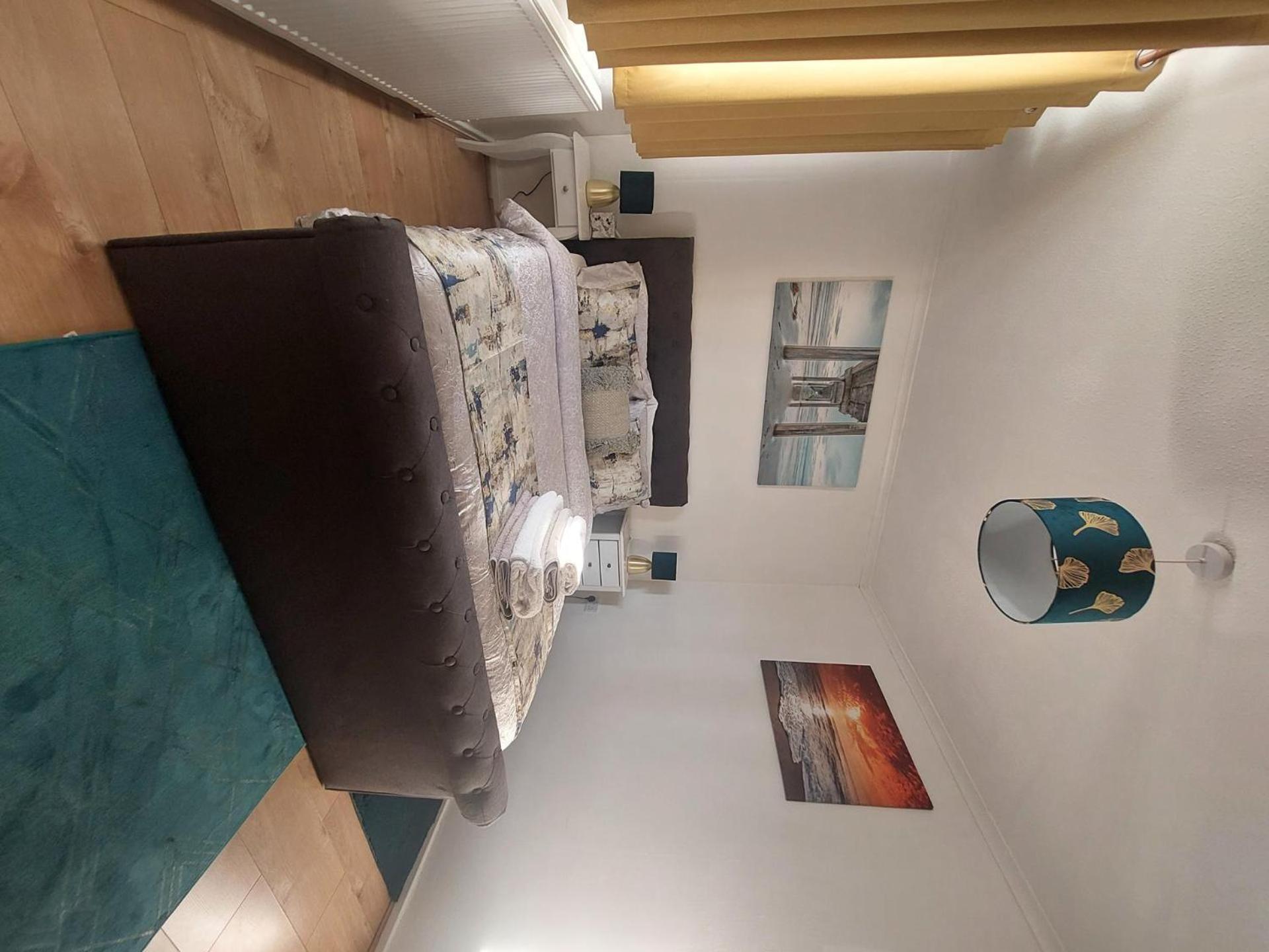 Lovely 2-Bed House In The Heart Of Woodhouse Leeds Leeds  Ngoại thất bức ảnh