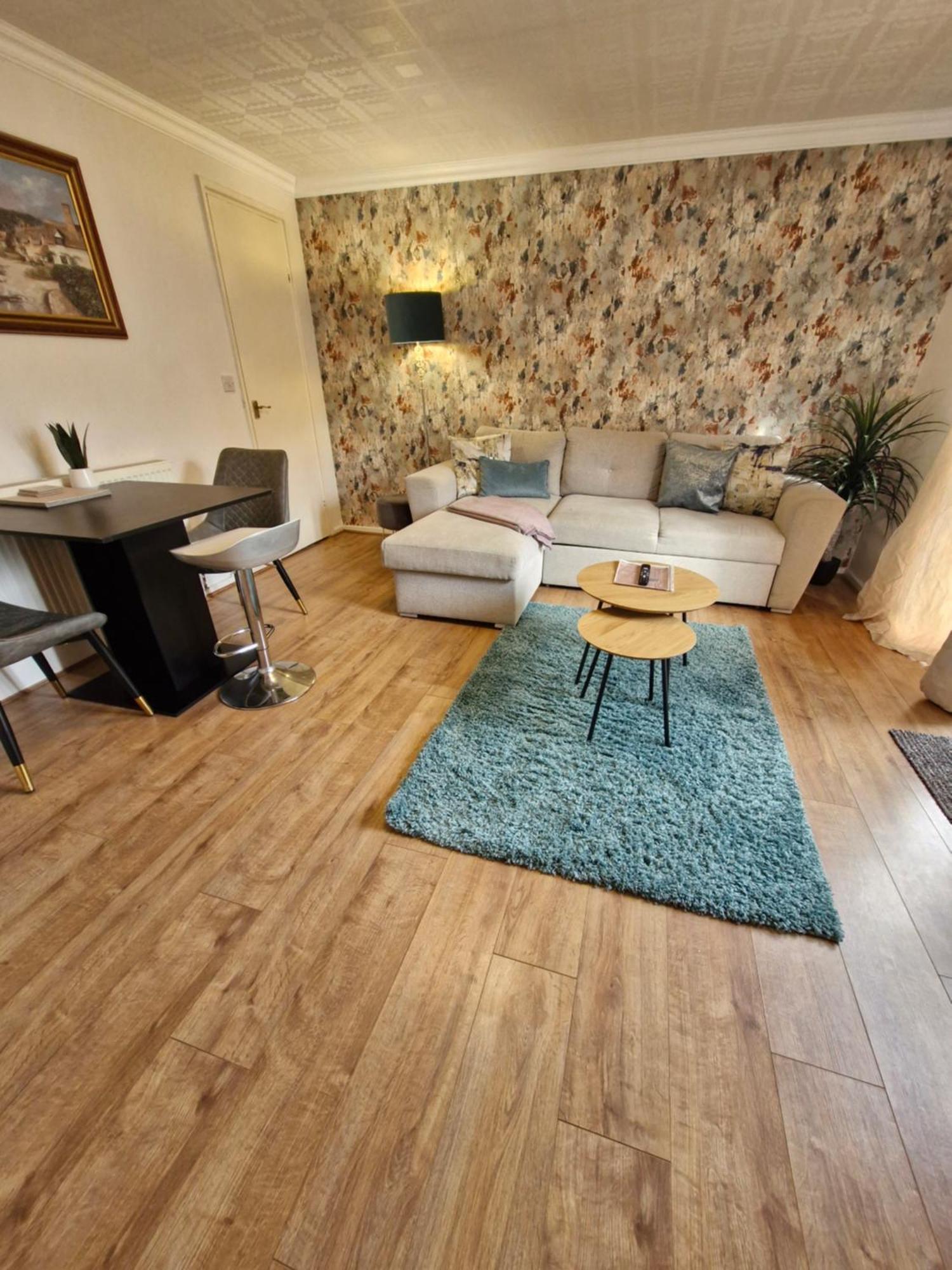 Lovely 2-Bed House In The Heart Of Woodhouse Leeds Leeds  Ngoại thất bức ảnh